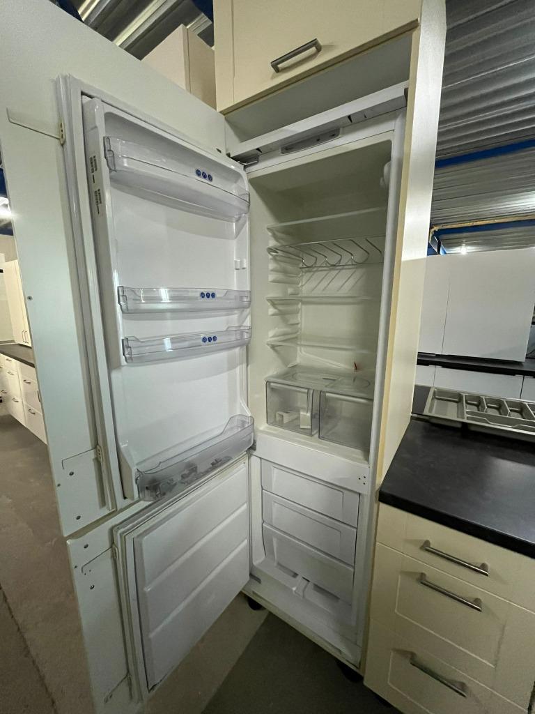 Complete Keuken Compleet NR 2590, Huis en Inrichting, Keuken | Complete keukens, Ophalen of Verzenden, Zo goed als nieuw, Met kookeiland