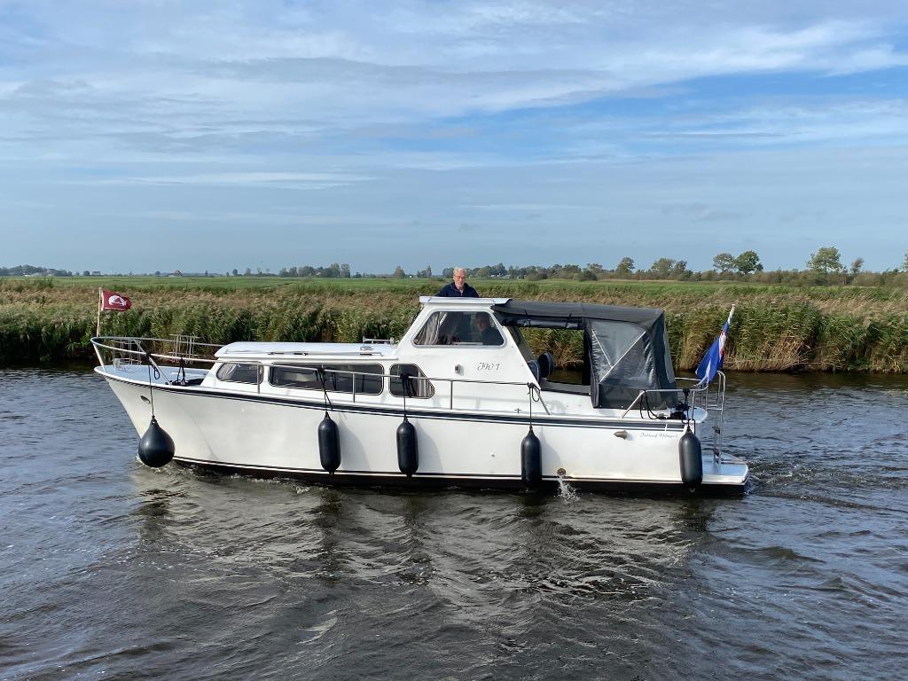 Foto 8 van Last minute! Motorkruiser, boot huren. Bootverhuur Friesland