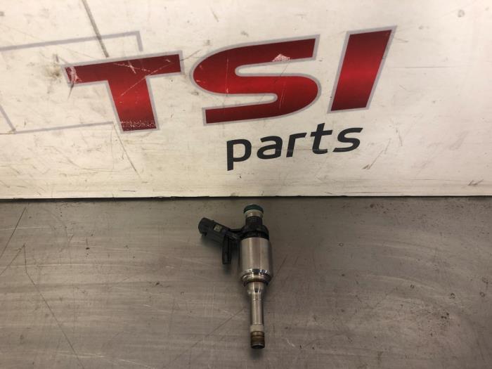 Injector (benzine injectie) van een Volkswagen Polo, Gebruikt, -, Volkswagen, -