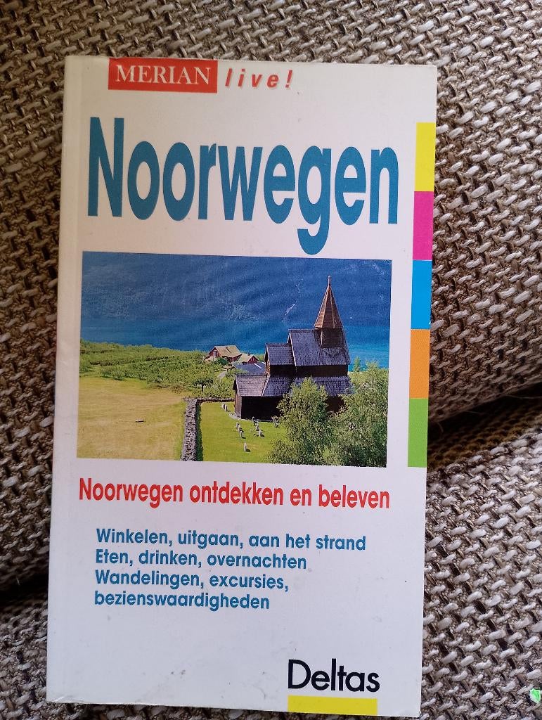 Wandelroutes en wandelkaart bergsport, Ophalen of Verzenden, Gebruikt