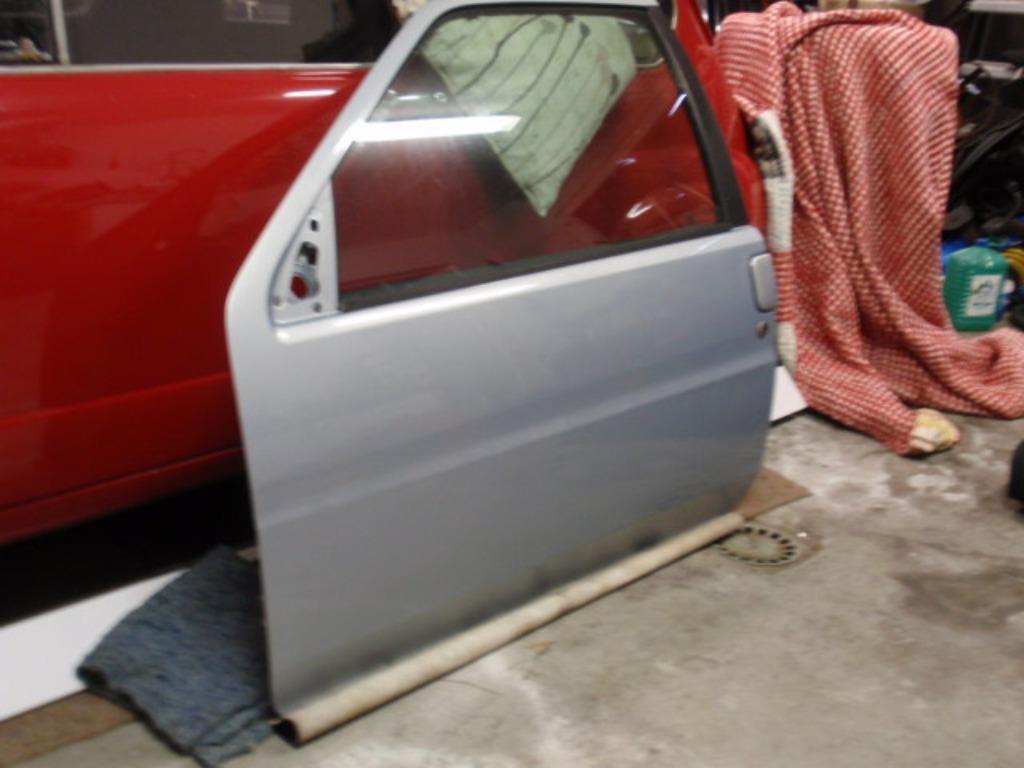 Deur links en scherm links in EYLC (ice blue) Peugeot 106., Auto-onderdelen, Ophalen, Gebruikt, Deur, Links