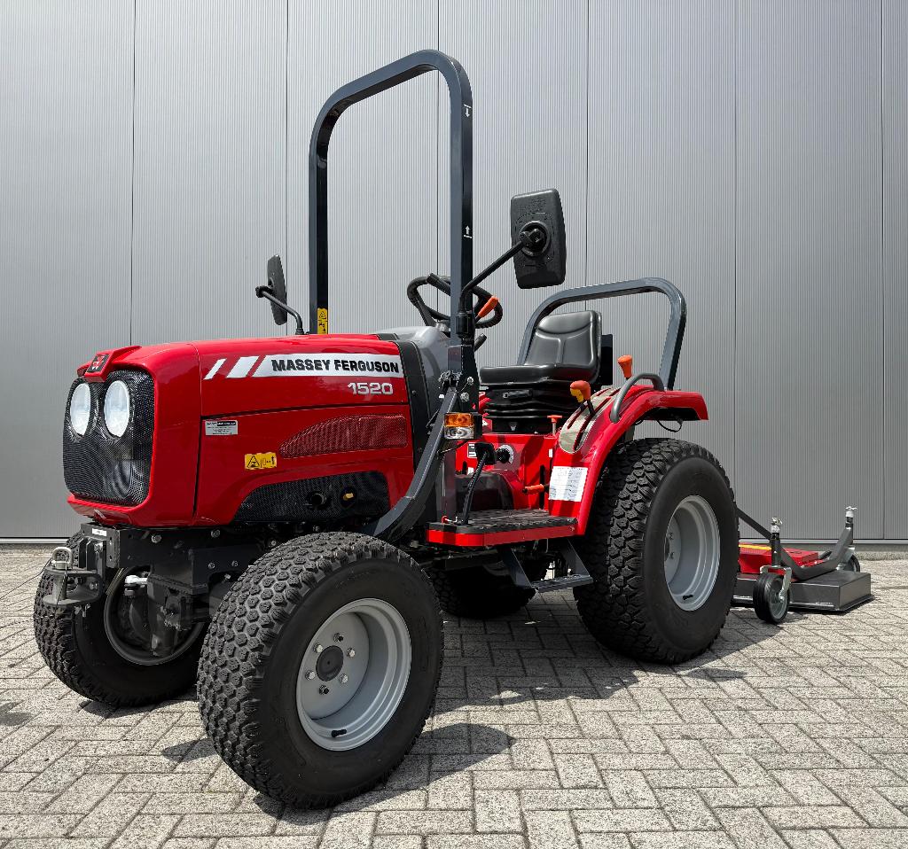Massey Ferguson 1520 met cirkelmaaier - 20PK - Nieuw 0 uur -, Zakelijke goederen, Agrarisch | Tractoren, Tot 2500, Nieuw, Ophalen of Verzenden