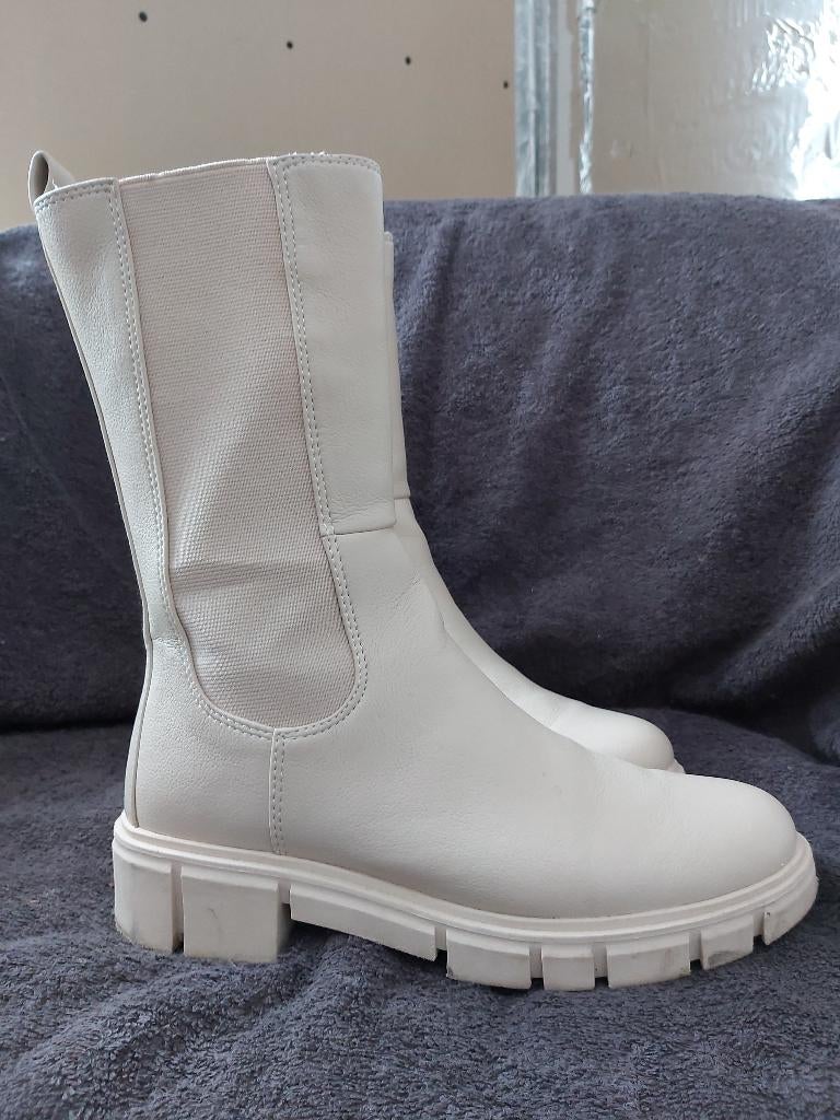 Marco Tozzi Chelsea boots laars zandkleur beige 38 zgan, Hoge laarzen, Beige, Ophalen of Verzenden, Zo goed als nieuw