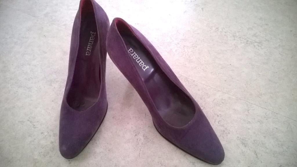 Panara Rode Pruimen Suede pumps schoenen, Panara, Ophalen of Verzenden, Zo goed als nieuw, Rood
