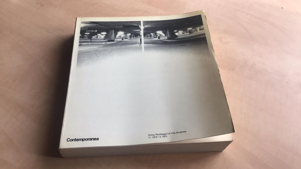 Contemporanea - incontri internazionali d’Art, Ophalen of Verzenden, Zo goed als nieuw