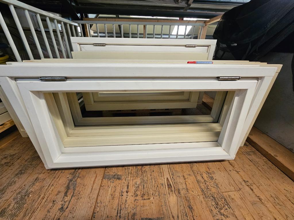 NIEUWE Houten klepraam MERANTI UITVERKOOP veel maten !!!, Ophalen of Verzenden, Nieuw, Gevelraam of Ruit, Minder dan 80 cm