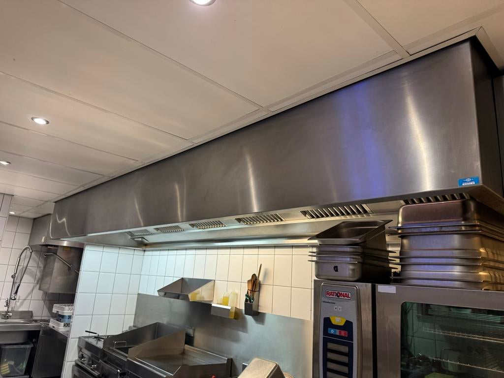 Professionele RVS Afzuigkap Horeca 4.40met motor, Ophalen of Verzenden, Gebruikt, RVS Meubilair