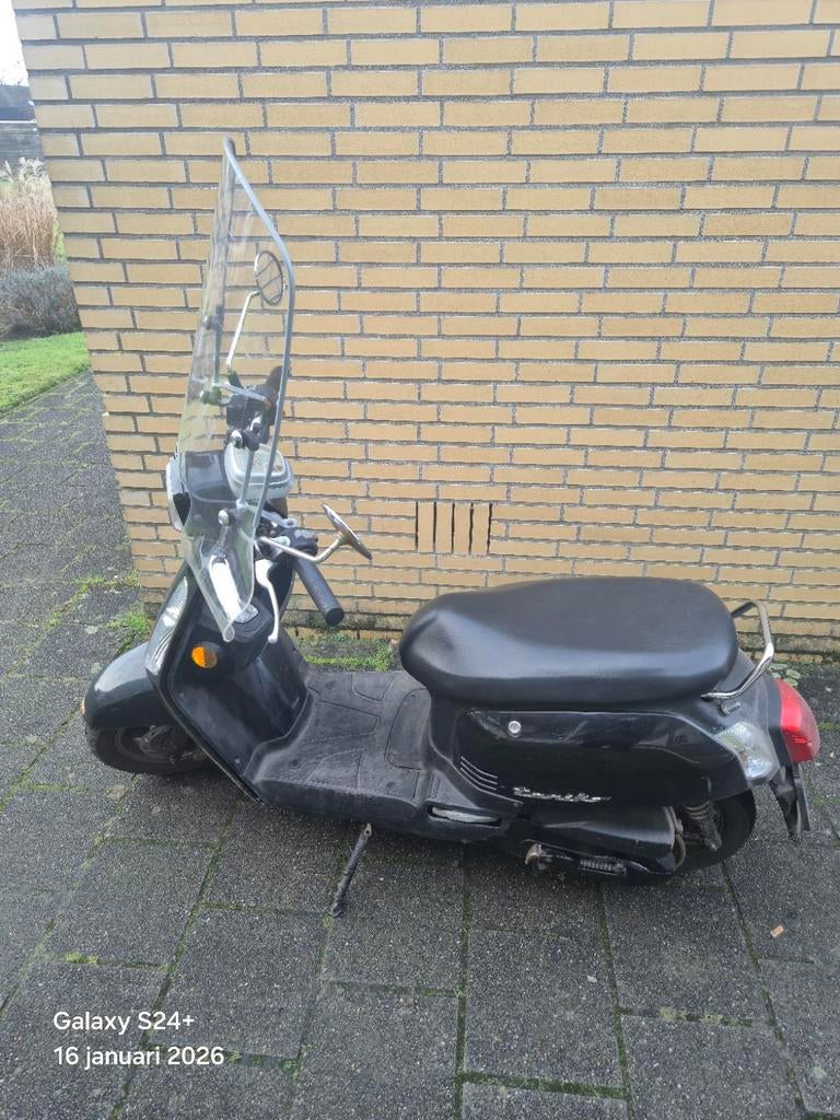 Sym Tonik 4 Takt (2011) Scooter, Fietsen en Brommers, Scooters | SYM, Gebruikt, Overige modellen, Maximaal 45 km/u, Benzine, Ophalen of Verzenden