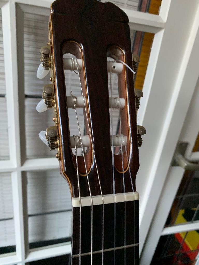 Takamine C132s klassieke gitaar, Muziek en Instrumenten, Ophalen, Zo goed als nieuw, Klassieke of Spaanse gitaar