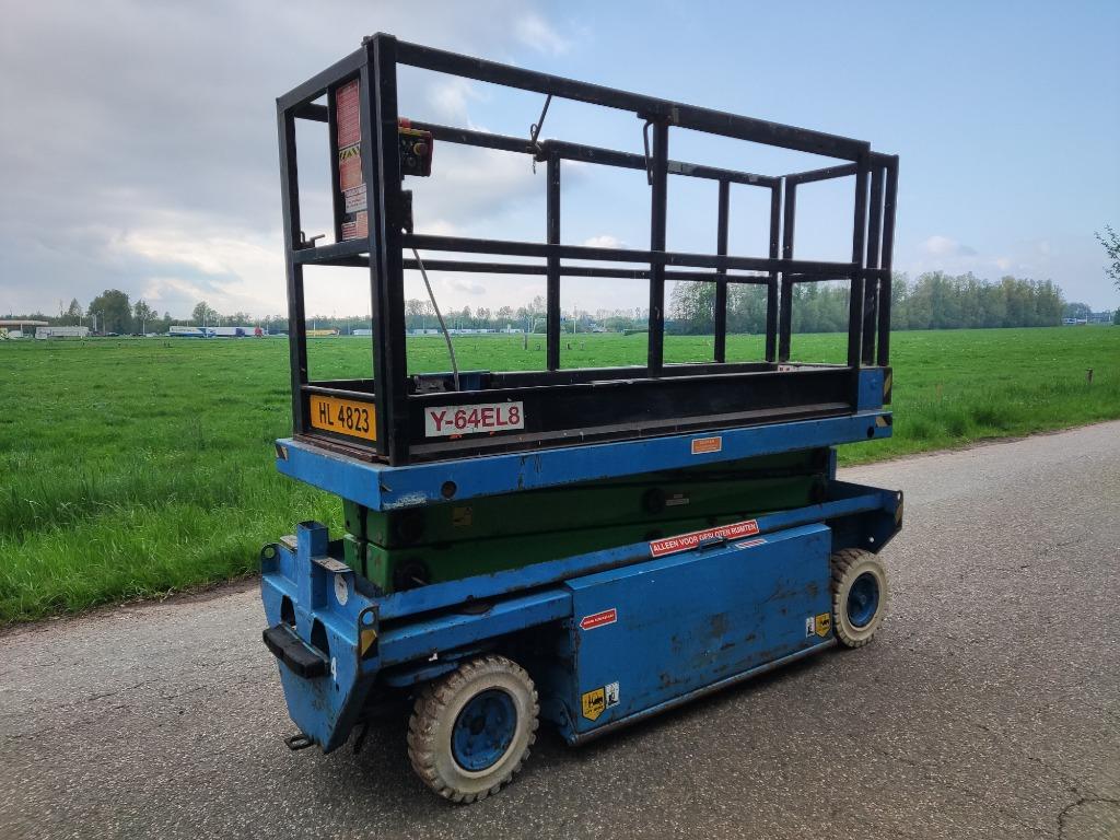 HOLLAND-LIFT schaarhoogwerker (type Y-64EL8, 8,5 m., 350 kg), Zakelijke goederen, Ophalen