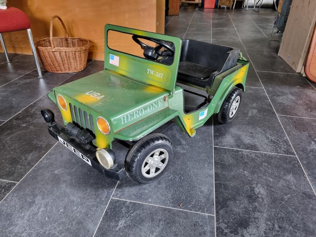 vintage retro metalen Jeep trapauto peddlecar, Kinderen en Baby's, Speelgoed | Buiten | Voertuigen en Loopfietsen, Ophalen, Gebruikt