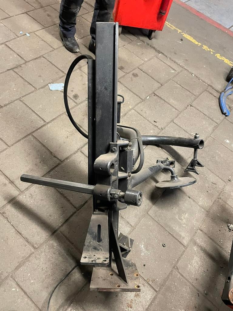 Hulparm bandenmonteren, ?, Zo goed als nieuw, Johnbean, ?