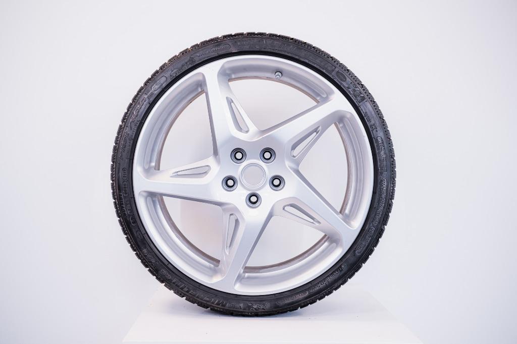 Velgenset 458 Italia, Gebruikt, Banden en Velgen, 235 mm, Personenwagen