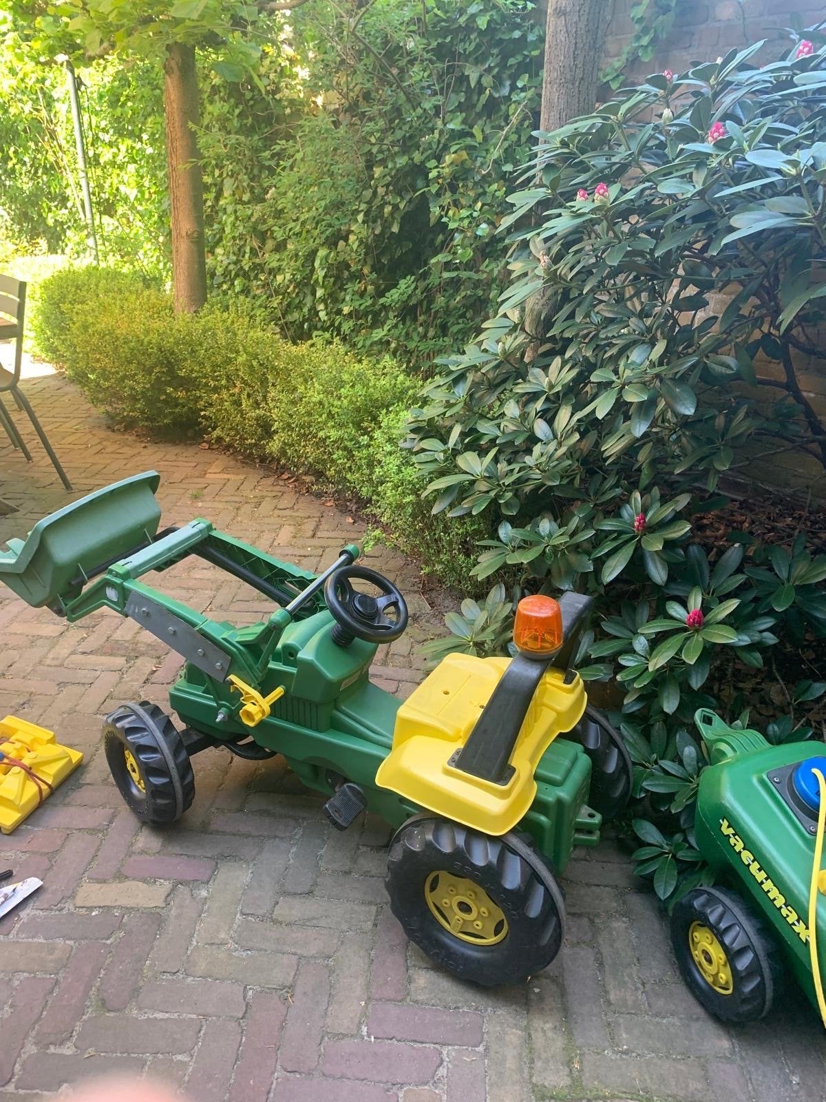 Grote traptractor met aanhanger en graafarm - opknapper, Ophalen, Gebruikt, Trapvoertuig