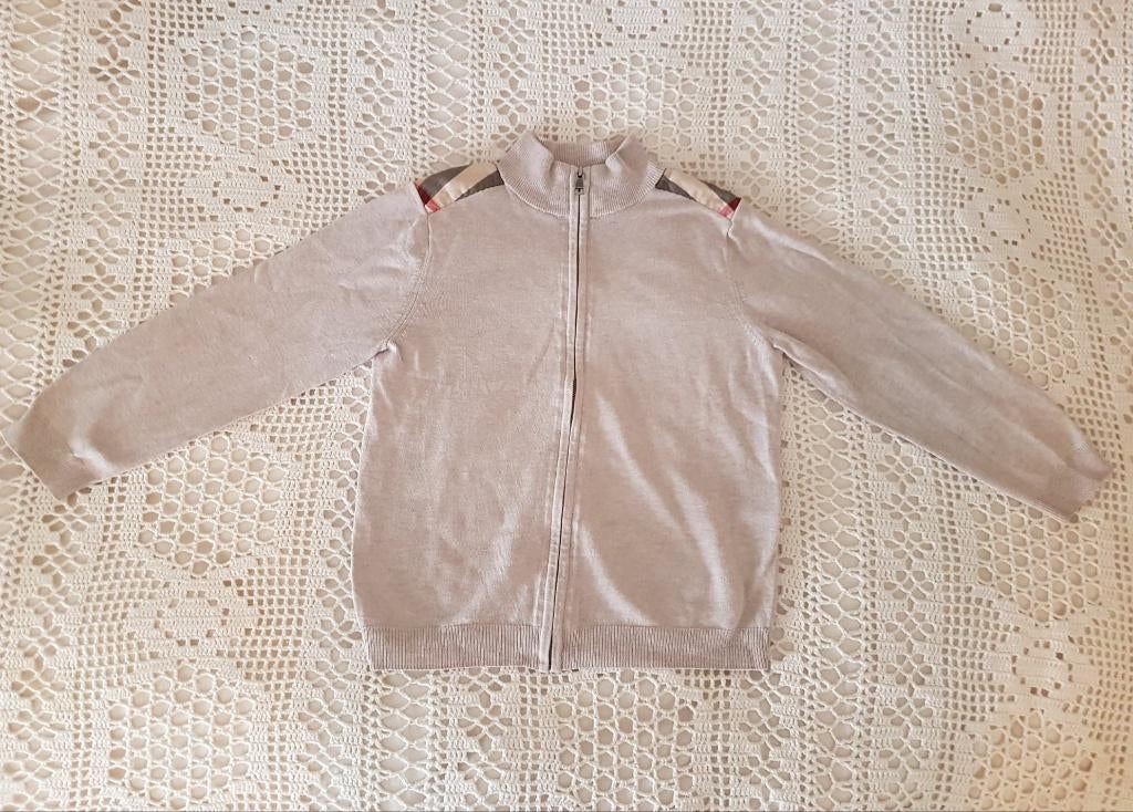 Burberry beige vest 122, Ophalen of Verzenden, Zo goed als nieuw, Jongen of Meisje, Trui of Vest