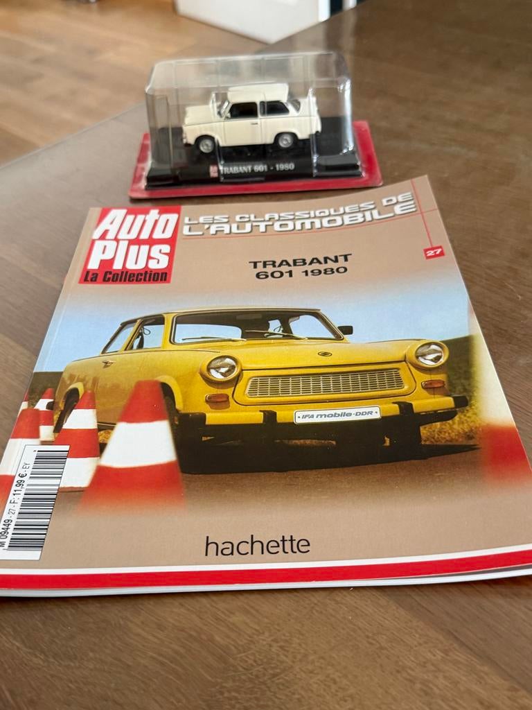 Trabant 601 1980 modelauto met magazine, Ophalen of Verzenden, Nieuw, Auto, Overige merken