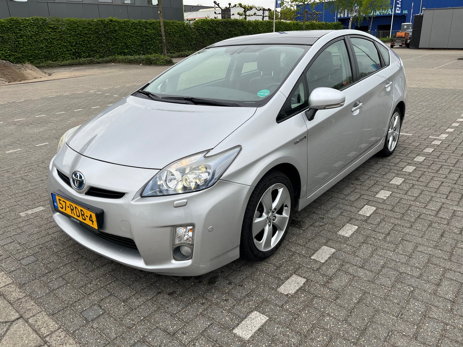 Toyota Prius 1.8 Full Hybrid 136PK Aut 2011 Grijs, Auto's, Toyota, 1345 kg, 4 cilinders, Prius, Volledig hybride