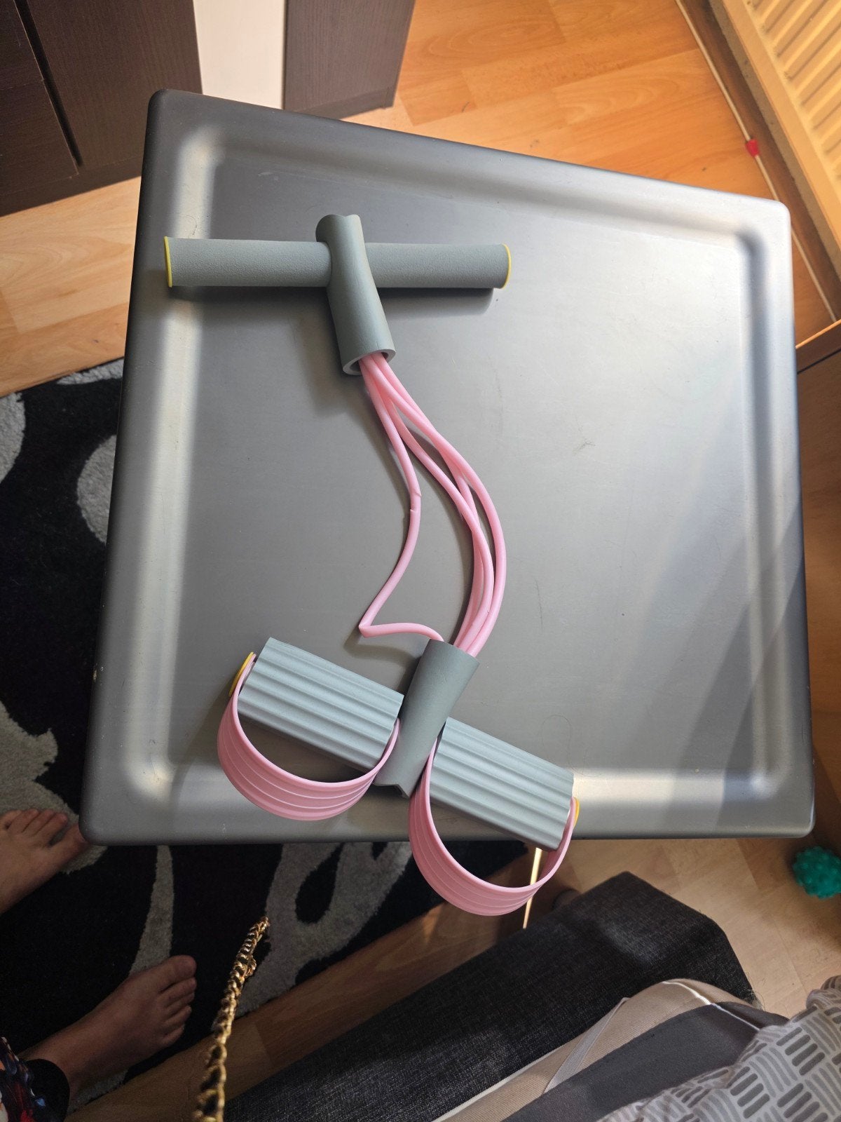Roze Weerstandsband met Voetsteunen - Fitness Thuis, Sport en Fitness, Fitnessmaterialen, Ophalen of Verzenden, Gebruikt, Buik