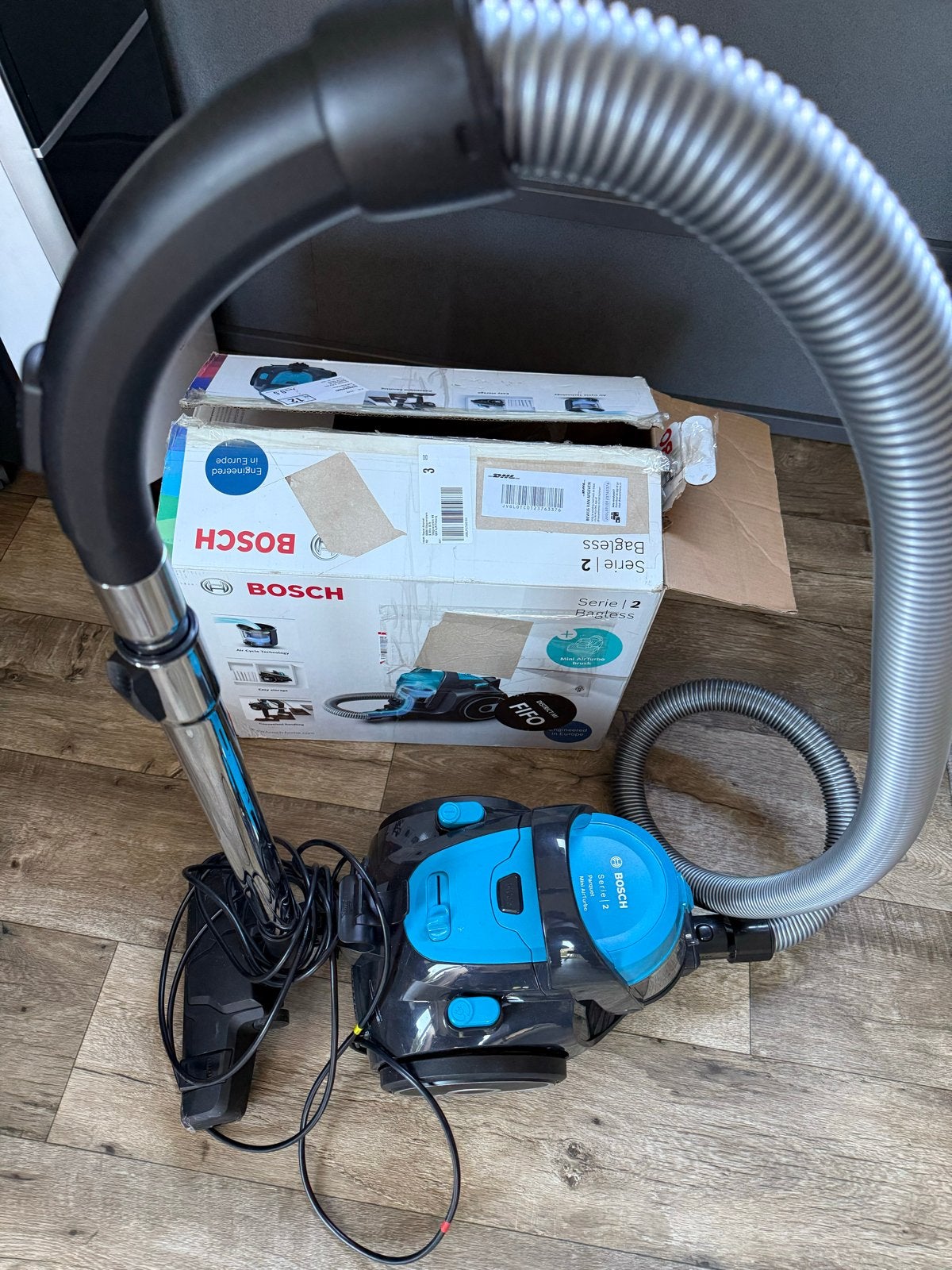Bosch Serie 2 stofzuiger - kabel rolt niet op, Inclusief accessoires, Gebruikt, Bosch, Ophalen of Verzenden