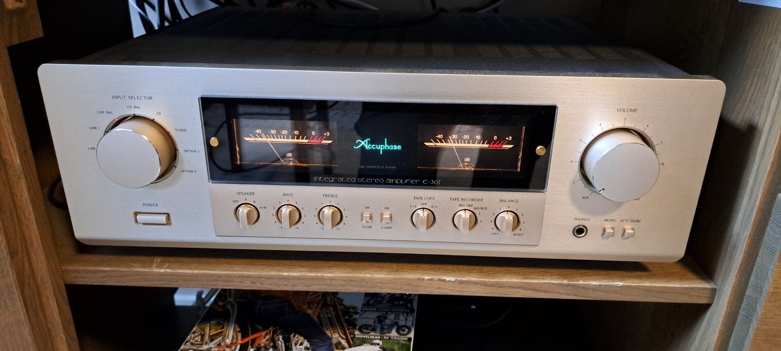 Accuphase E-307 + DAC 10 +Service gehad, Gebruikt, 120 watt of meer, Stereo, Ophalen