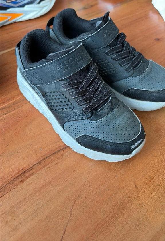 Diverse Skechers, Gebruikt, Schoenen, Ophalen of Verzenden, Jongen
