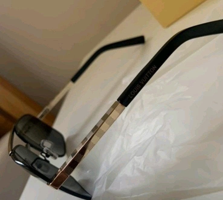 Louis vuitton zonnebril nieuweee, Ophalen of Verzenden, Nieuw, Zwart, Overige merken