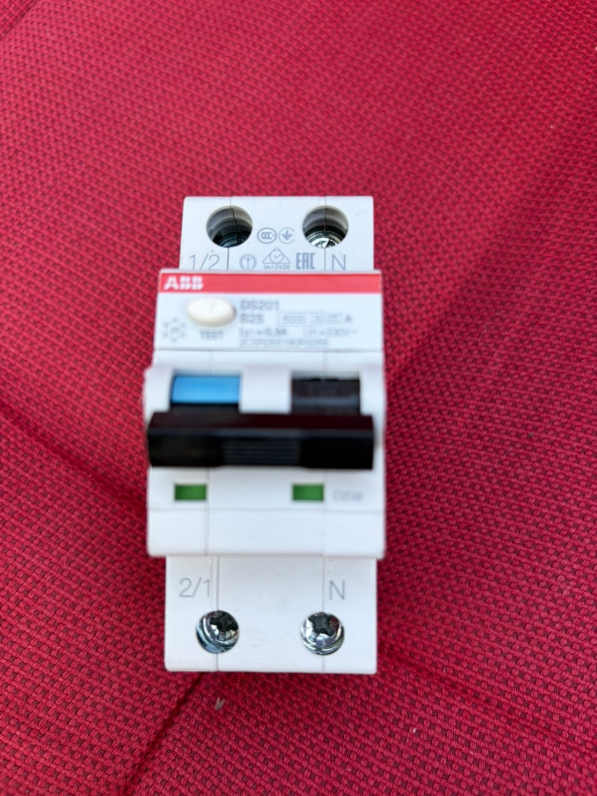 Aardlekautomaten / aardlekschakelaars ABB 3 stuks en 1 GE, Ophalen of Verzenden, Zo goed als nieuw