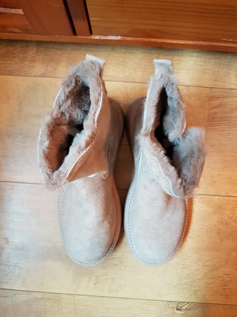 NIEUW - Comfortabele gevoerde laarzen, Kleding | Dames, Schoenen, Beige, Lage of Enkellaarzen, Nieuw, Ophalen of Verzenden