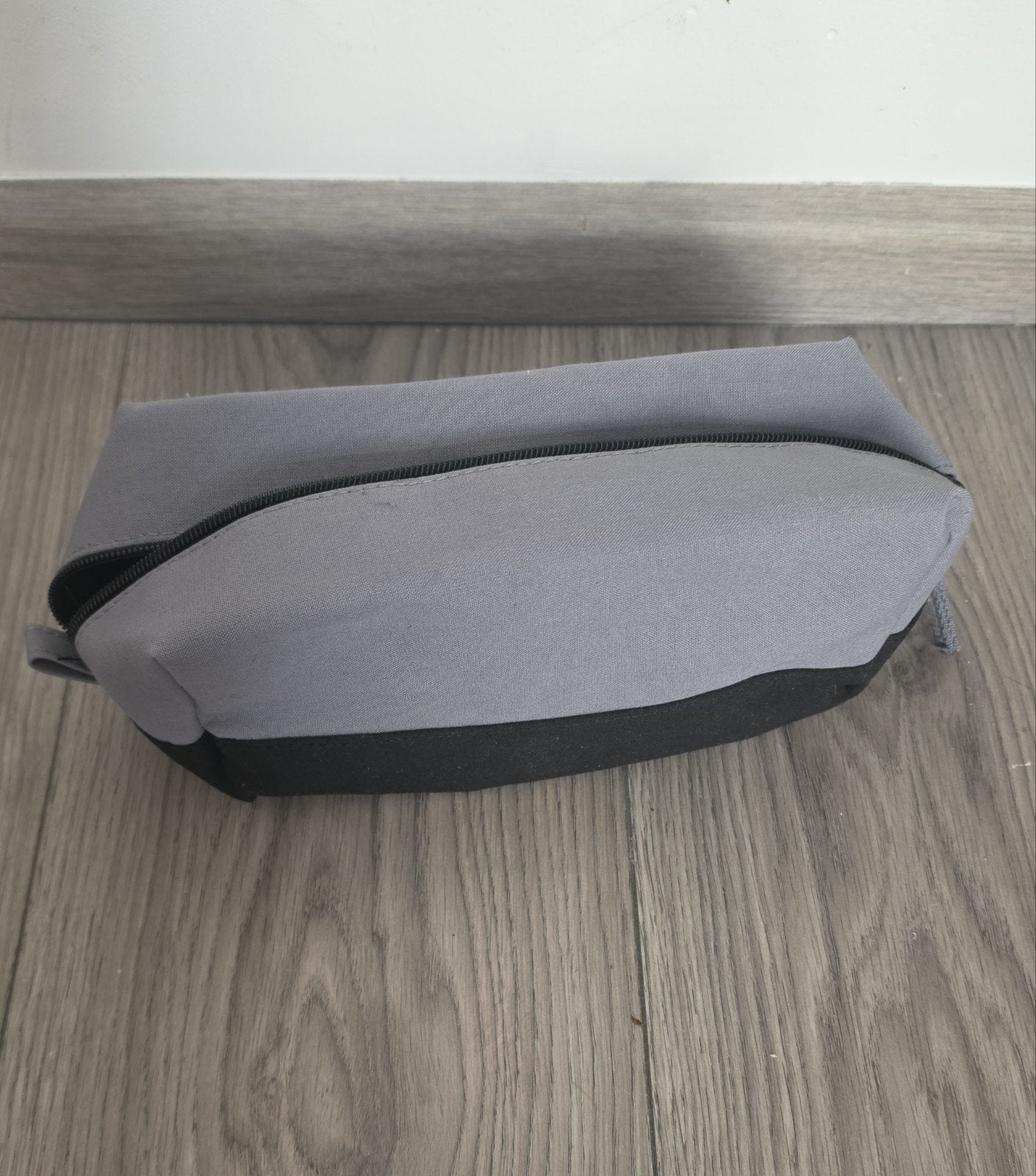 Grijze etui/toilettas met rits, Ophalen of Verzenden