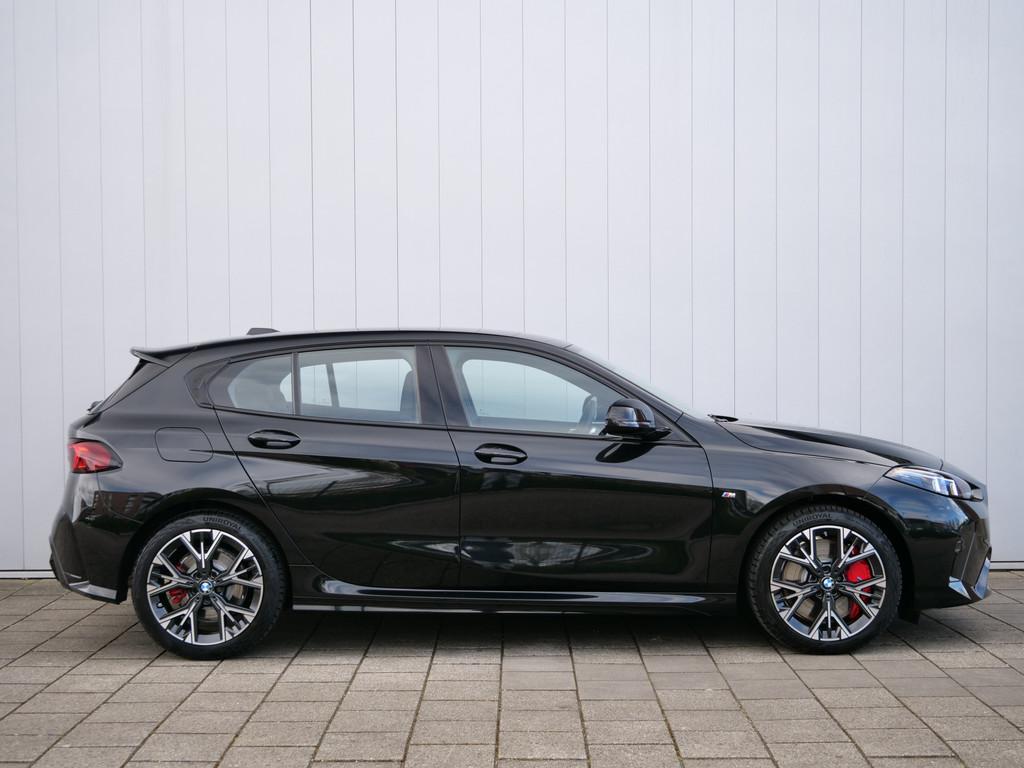 BMW 1-serie 116 automaat 123pk M Sportpakket Pro Stoelverwar, 730 kg, Lichtsensor, Euro 6, 1365 kg