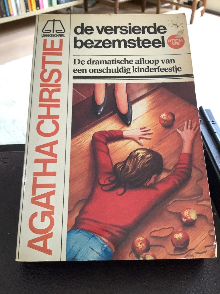 Agatha Christie, Ophalen, Gelezen, Agatha Christie