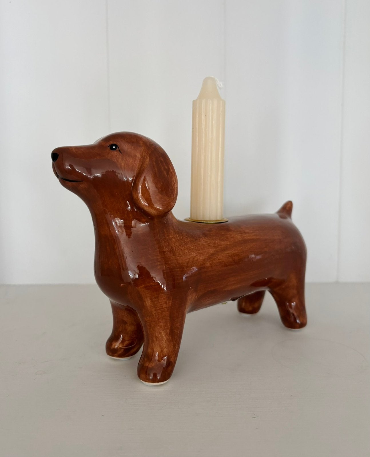 Teckel bruin met setje van 7 kaarsjes, Overige materialen, Nieuw, Ophalen of Verzenden, Bruin