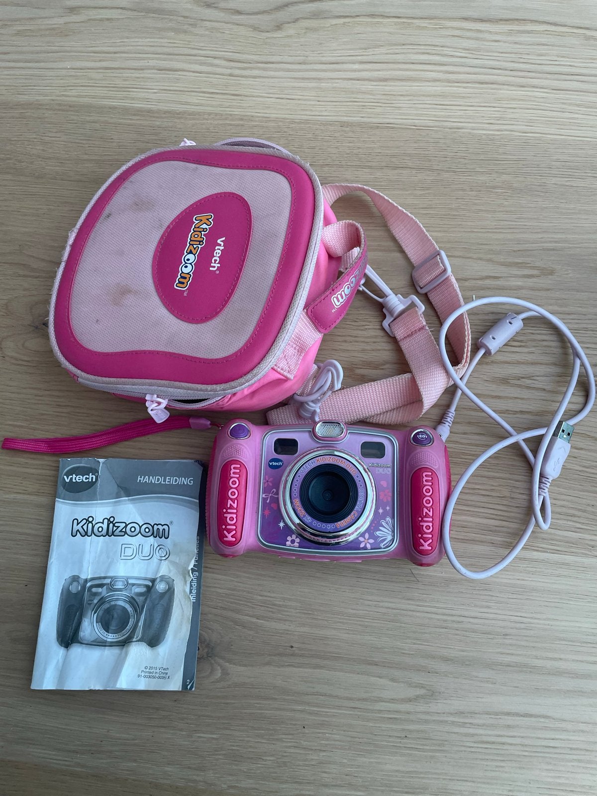 Vtech Kidizoom Duo kindercamera met tas en handleiding, Ingebouwde flitser, Ophalen of Verzenden, Kindercamera, Overige Merken