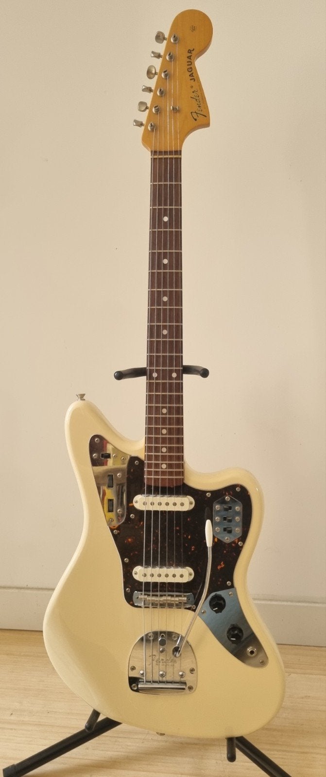 Fender Jaguar, Ophalen, Solid body, Fender