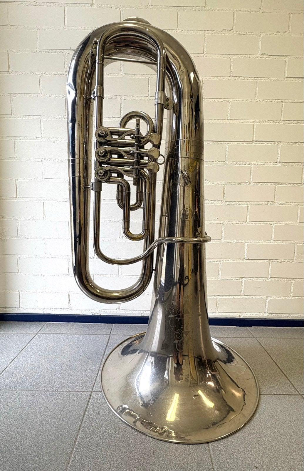Es-Bas Tuba Amati-Kraslice 1653, Ophalen, Gebruikt, Es-tuba, Met koffer of draagtas