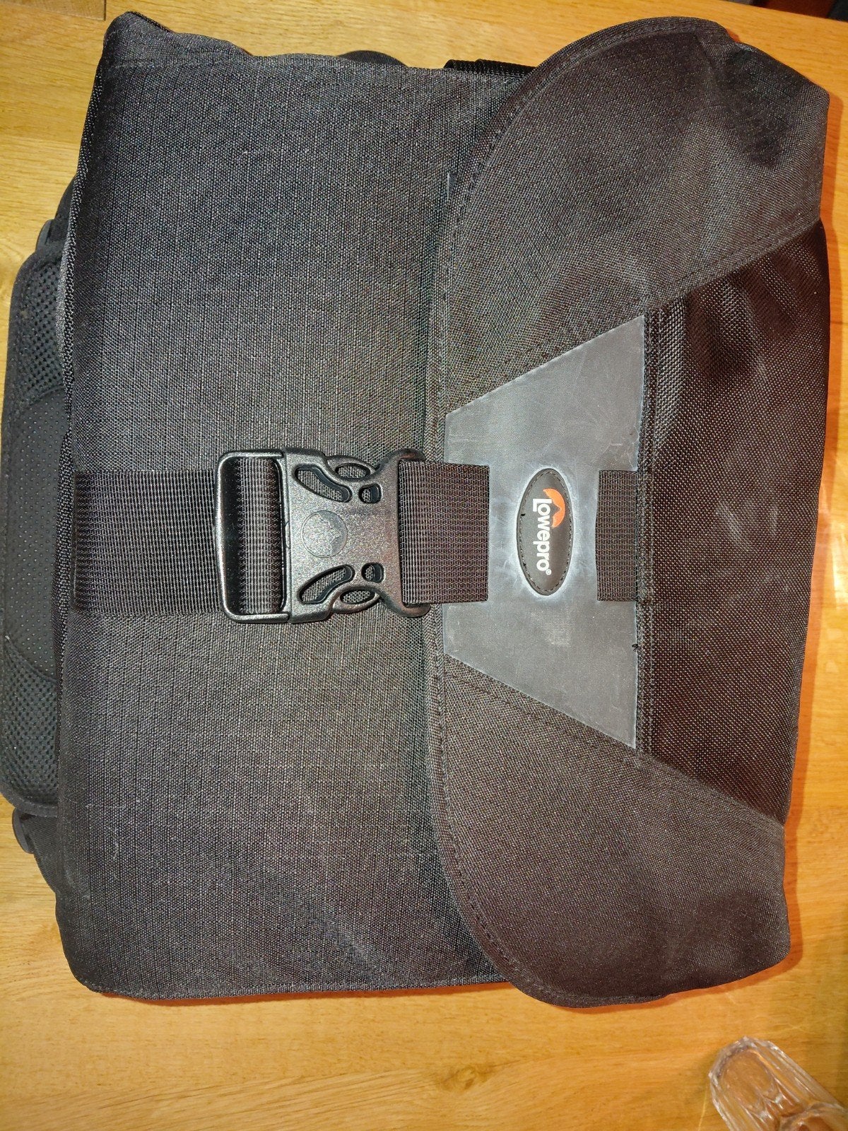 Lowepro Stealth Reporter D200 AW cameratas, Ophalen, Lowepro, Gevoerd, Zo goed als nieuw