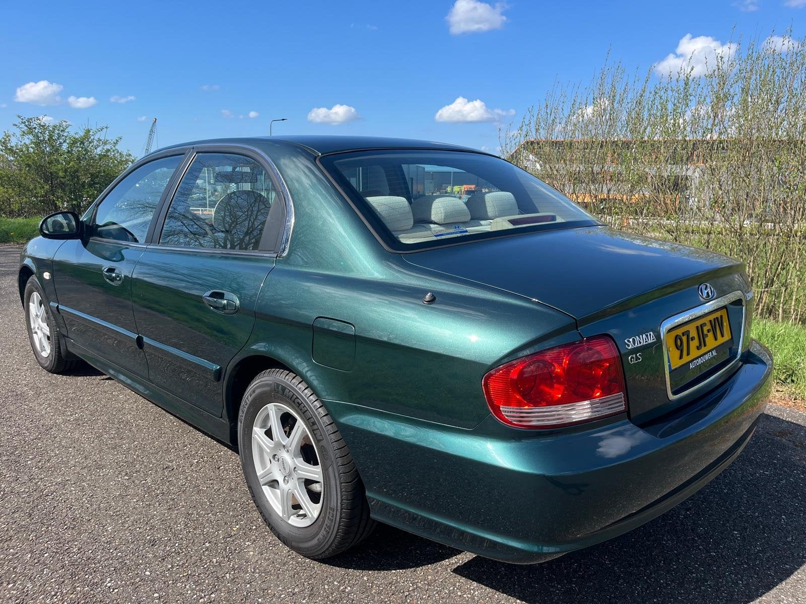 Hyundai Sonata 2.0i Dynamic (bj 2002, automaat), Auto's, Hyundai, Gebruikt, 4 cilinders, Automatische klimaatregeling, Sedan
