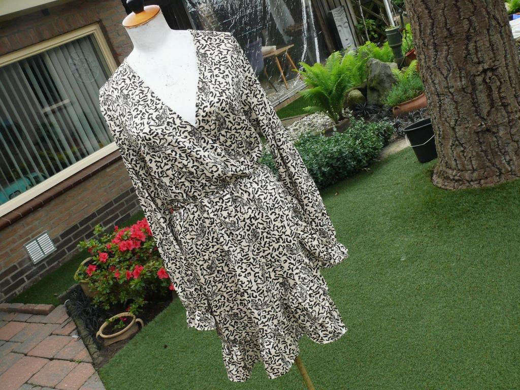 COSTES STUDIO jurk maat 42 met tijger print Zijde zacht, Kleding | Dames, Overige kleuren, Maat 42/44 (L), Ophalen of Verzenden