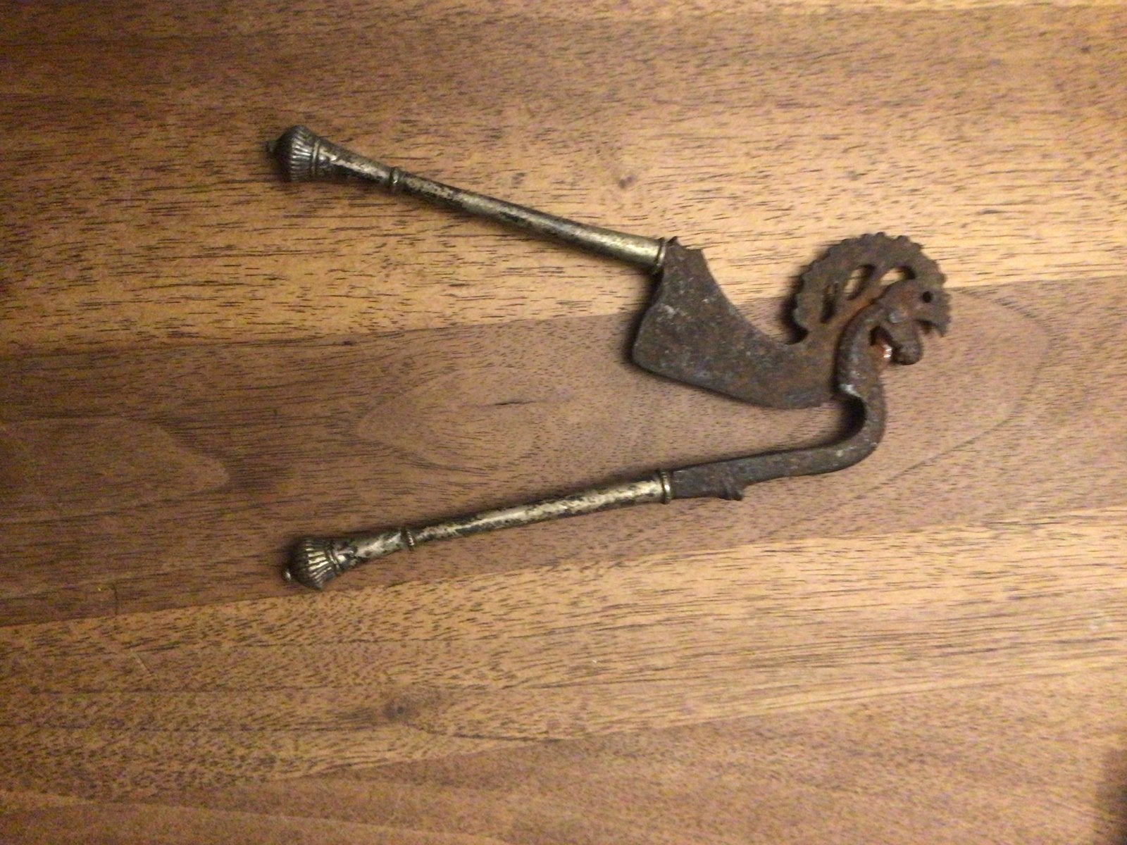 Antieke notenkraker met decoratieve handvatten, Antiek en Kunst, Ophalen of Verzenden