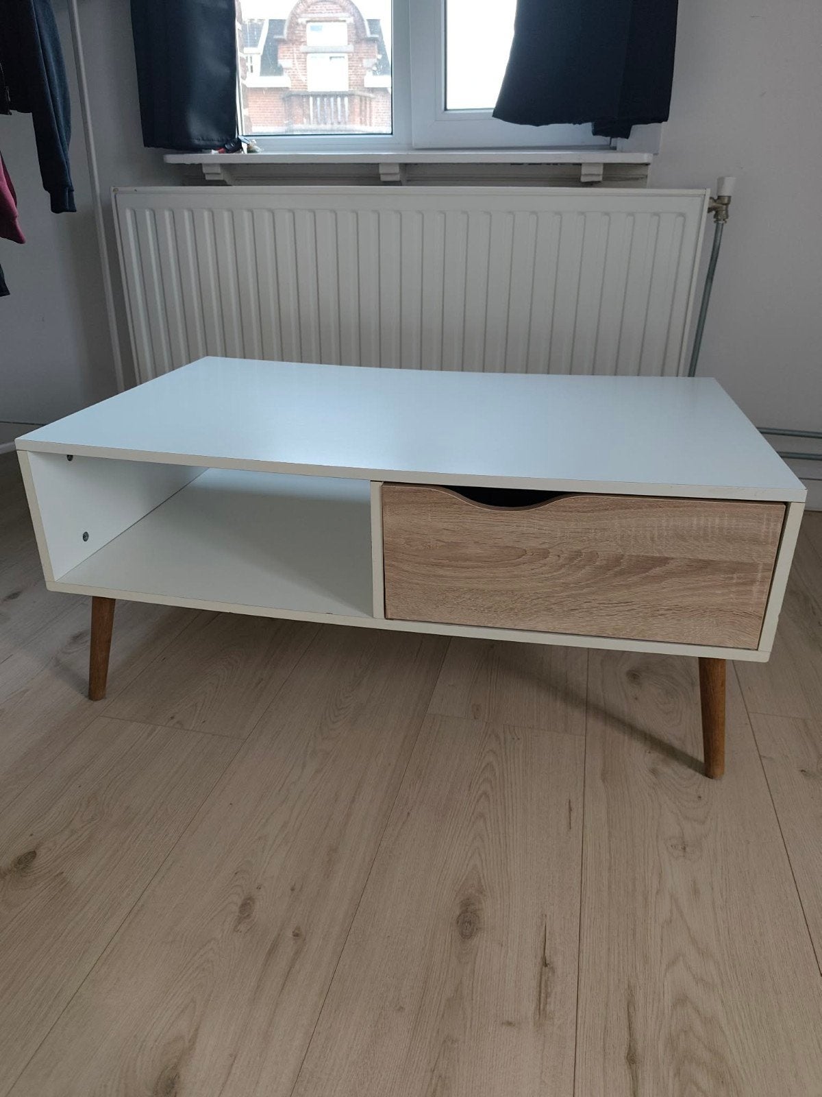 Moderne salontafel met lade en open vak, Huis en Inrichting, Tafels | Salontafels, Gebruikt, 100 tot 150 cm, Modern, Scandinavisch