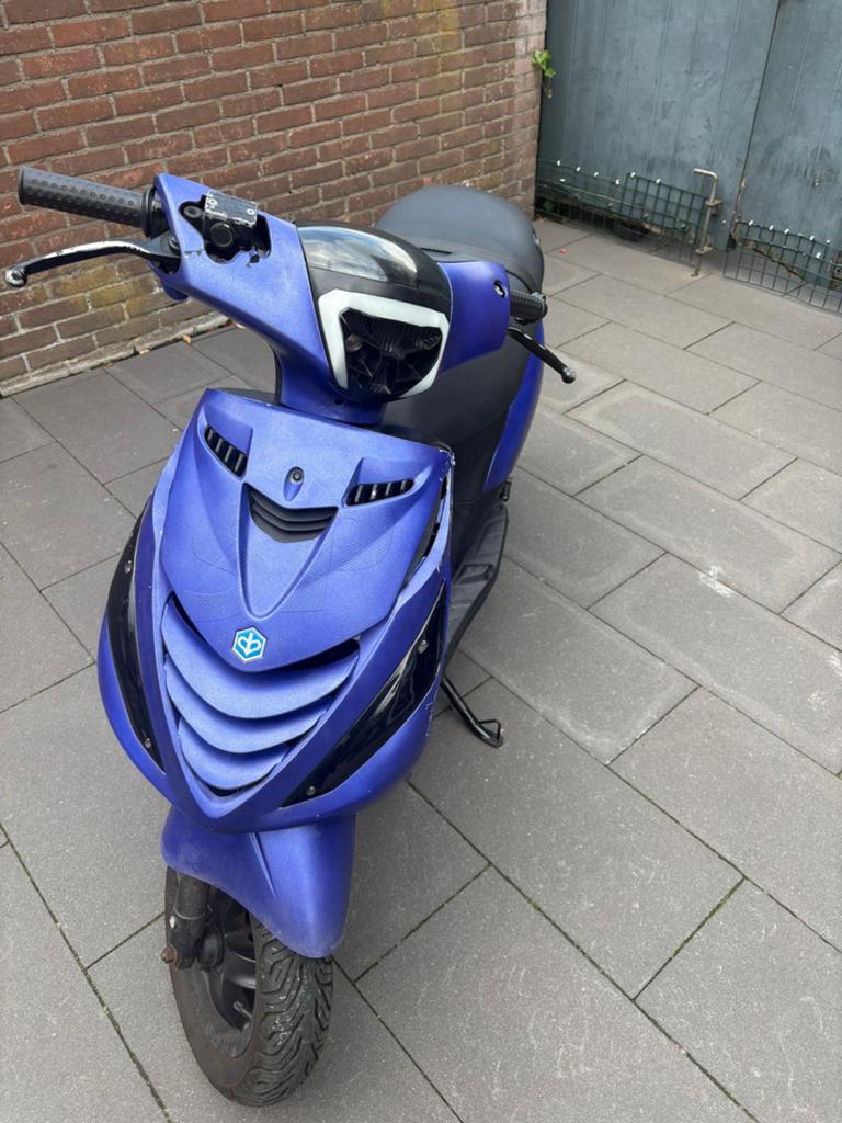 Piaggio zip 50cc 4 takt, Ophalen of Verzenden, Zo goed als nieuw, Benzine, Zip