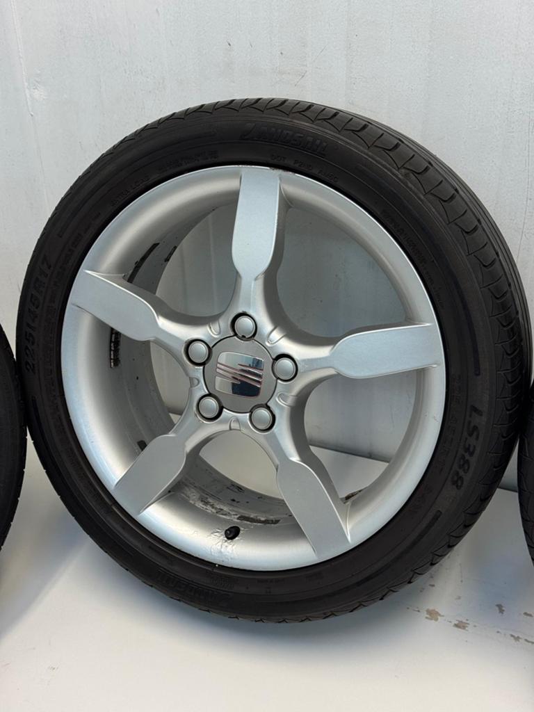 Org. Seat Altea 225/45R17 velgen set met zomerbanden 5x112, Auto-onderdelen, Banden en Velgen, Gebruikt, Banden en Velgen, 17 inch