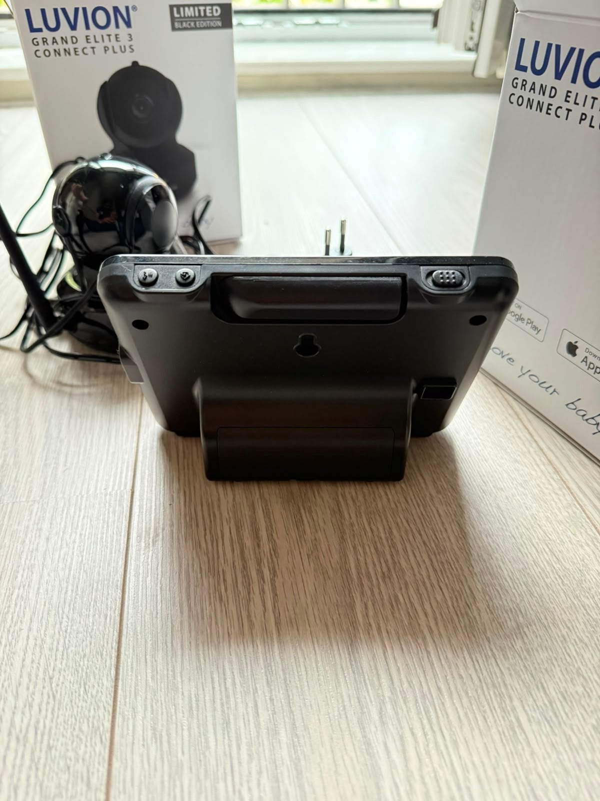 Luvion Grand Elite 3 Connect Plus Babyfoon Limited Black, Ophalen of Verzenden, Zo goed als nieuw, 250 meter of meer, Camera
