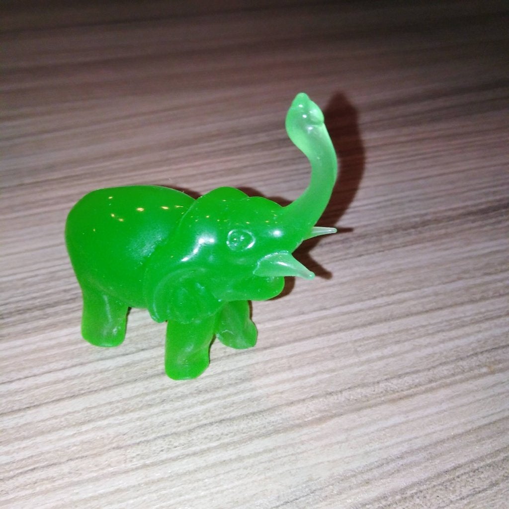 Olifant beeldje van Jade, Ophalen, Zo goed als nieuw, Dier