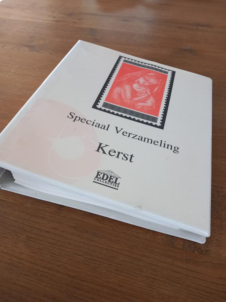 Wereld speciaal verzameling Kerst in album, Ophalen of Verzenden, Buitenland