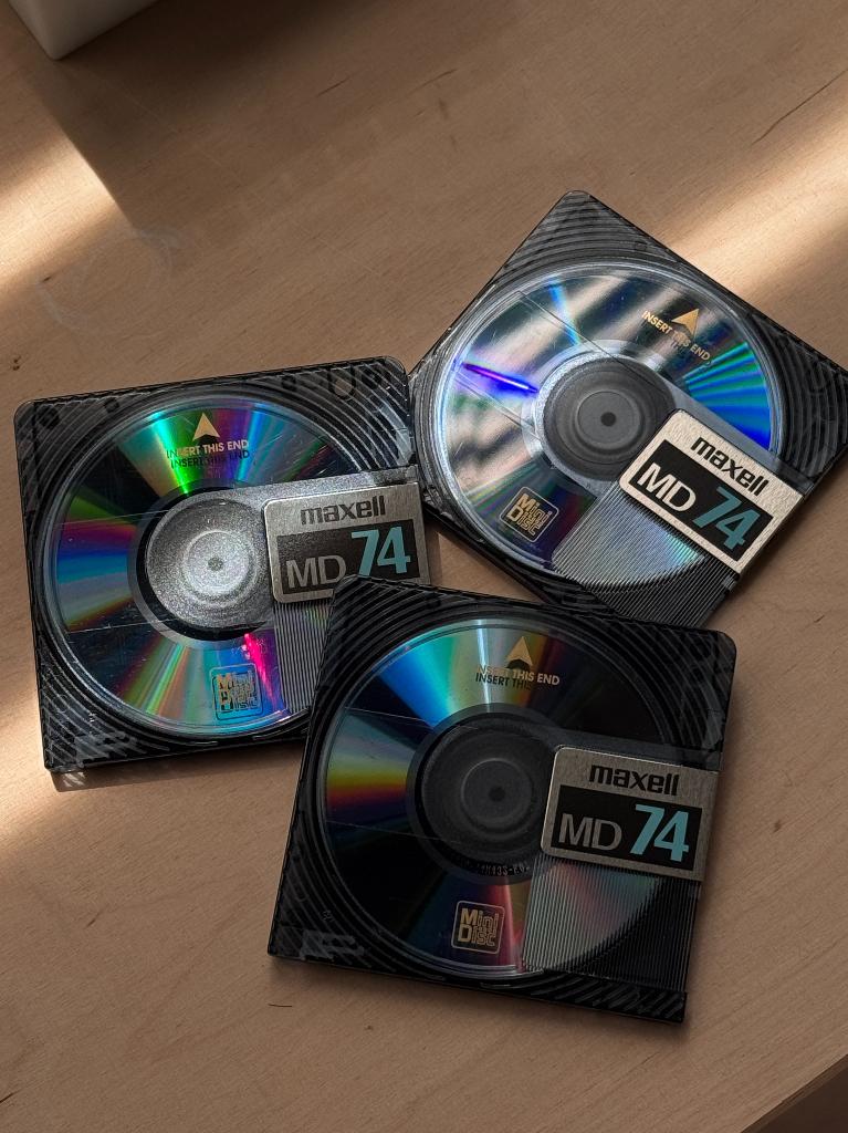 MAXELL - 3x 74min minidisc schijfjes, Audio, Tv en Foto, Walkmans, Discmans en Minidiscspelers, Ophalen, Minidisc-speler