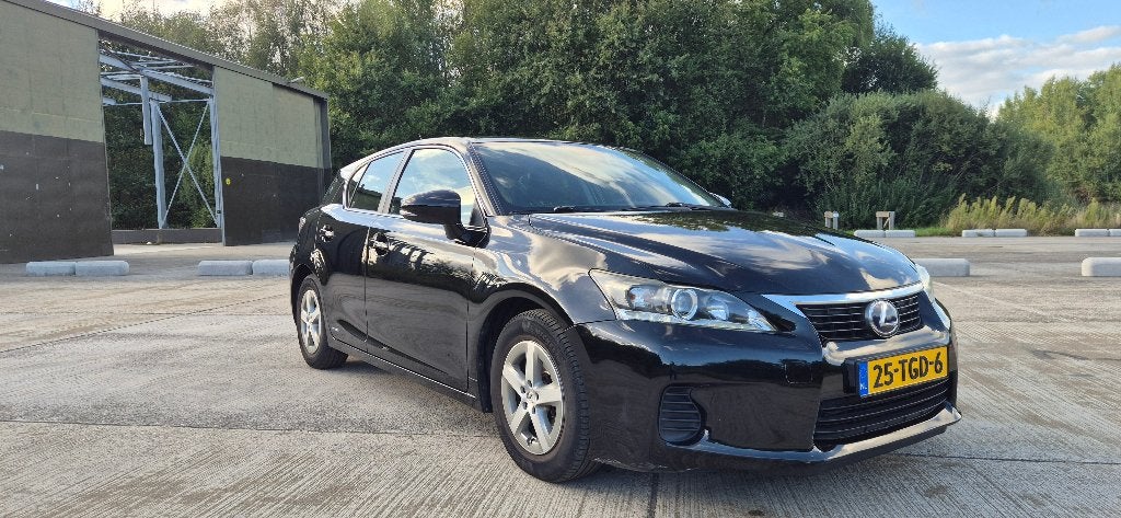 Lexus CT-200H 1.8 Hybrid 2012 Zwart, 1345 kg, 136 pk, Zwart, 4 cilinders