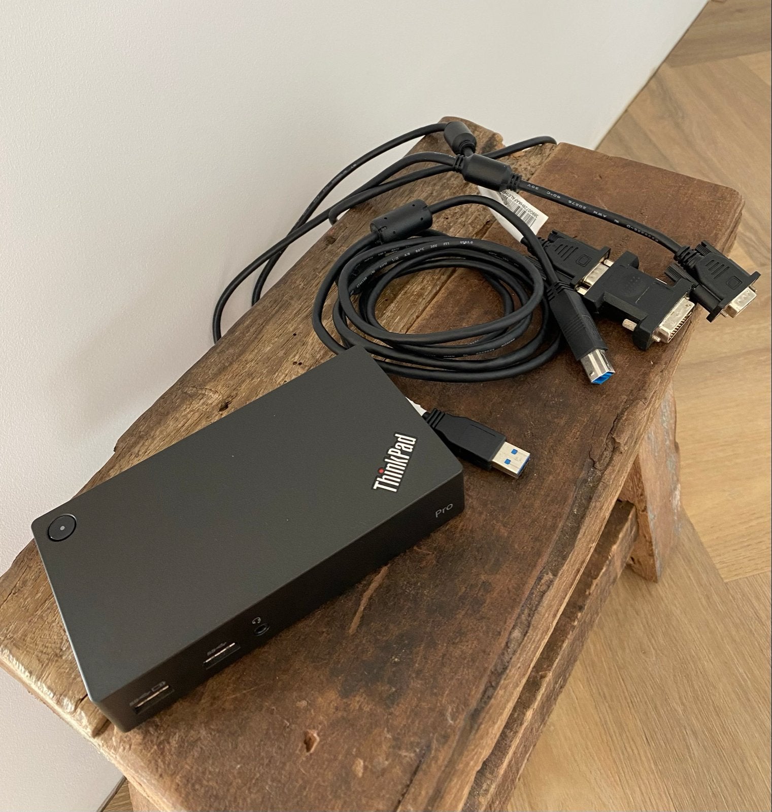 Lenovo ThinkPad Pro Docking Station met kabels, Ophalen of Verzenden, Gebruikt, Docking station, Laptop