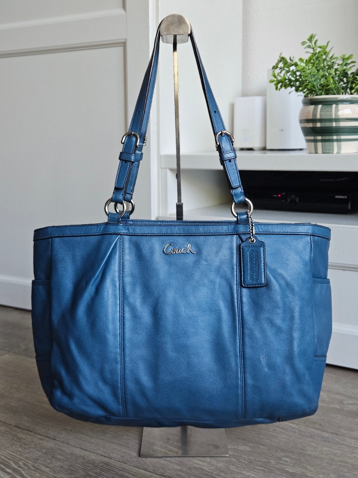 Coach Gallery East West Tote Shopper Tas Blauw Leer ZGAN, Ophalen of Verzenden, Zo goed als nieuw, Blauw, Shopper