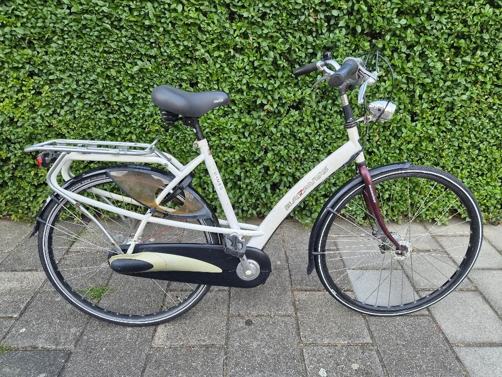 Witte Batavus Damesfiets met zeven versnellingen, Ophalen, Gebruikt, Versnellingen, Batavus